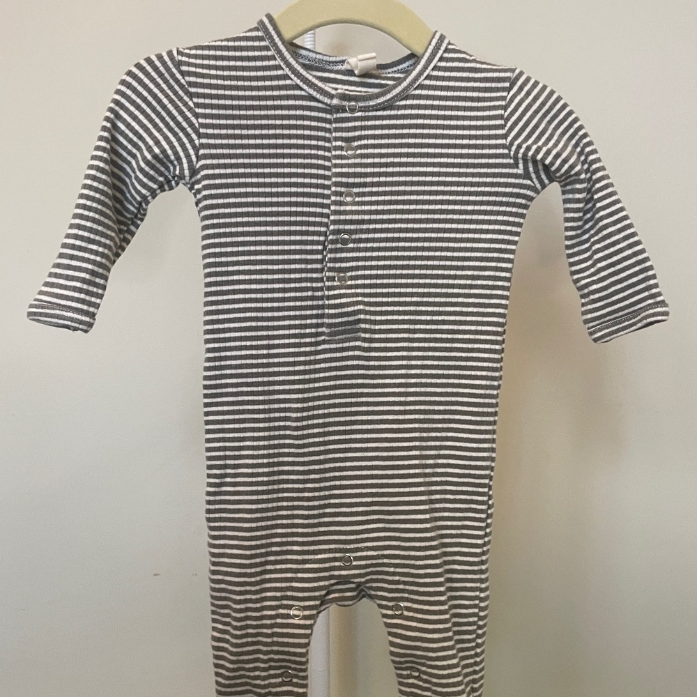 Quincy Mae Grey & White Striped Romper | 0–3M